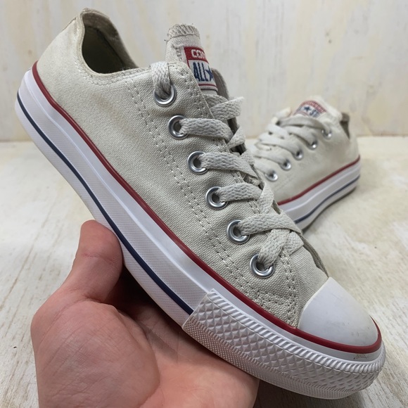 Converse Shoes - Converse All Star Chucks Taylor Low Top Sneakers